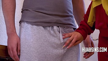 Pelatih Fitness Ngentot Klien Arab Eksotis Yang Menggoda