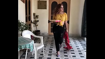Gadis Desi Seksi Tanpa Bra