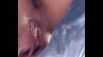Celana Pendekku Basah Menuju Ke Rumah Thiago Untuk Kuhisap Dan Kuremas Tubuhnya
