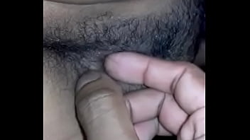 Gadis Manis Ceritain Pengalamannya Kehilangan Perawan, Digituin Sampe Longgar Dan Jatuh Cinta