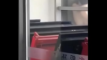 北邮体育馆激情门事件，深夜狂欢内幕曝光