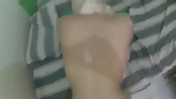 Malam Panas Di Kamar Kos, Aku Meremas Dan Menelanjangi Cewek Berjilbab Sampai Dia Meraung-raung Nikmat