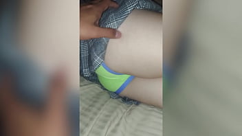 Aku Digituin Ayah Tiriku Di Kamar Saat Ibu Tiri Lagi Tidur Pulas – Kami Harus Diam Agar Tidak Ketahuan, Anak Tiri Yang Lagi Sekolah Ini Benar-benar Dihajar
