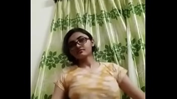 Payudara Seksi Desi Yang Menggoda