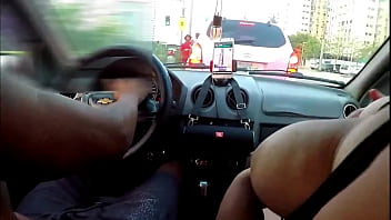 Indo Pra Praia E Se Exibindo Gostoso Para Um Casal De Novinhos Safados Do Meio Liberal