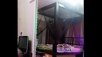 Pelacur Siap Melayani Di Kantor