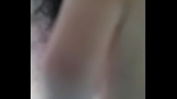 Gadis Tionghoa Imut Menggoda Dengan Tarian Panas Di Depan Webcam