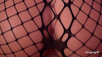 Adik Tiri Mengintip Kakak Tiri Sambil Masturbasi Lalu Membantunya Ejakulasi Dengan Terapi Keluarga Seksi Berkaos Kaki Jala Pasangan Amatir Bercahaya Lembut