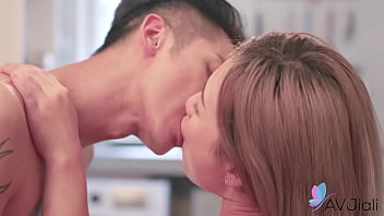 Gadis Seksi Tiongkok Lin Siyu Digilir Keras Pacarnya Di Dapur