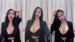 Goyangan Seksi Luluspark Bikin Tergoda Di Mango Live