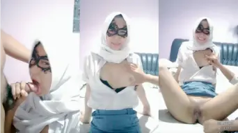 Jeslyn Hijabers Sma Ganas Dan Menggoda Di Ranjang
