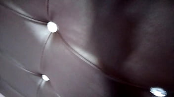 Mengisap Kontol Kakak Tiriku