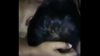 Pria India Yang Rela Istrinya Dikentut Orang Lain