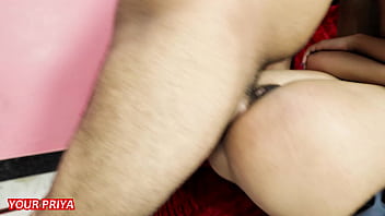 Guru Perawan Dirayu Muridnya, Priya, Dalam Pengalaman Seks Pertama Yang Menggairahkan Dengan Lantunan Bahasa Hindi