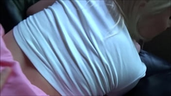 Kakak Tiriku Yang Mungil Butuh Perhatian Panas – Aria Banks – Terapi Keluarga Dengan Sentuhan Mesra – Alex Adams