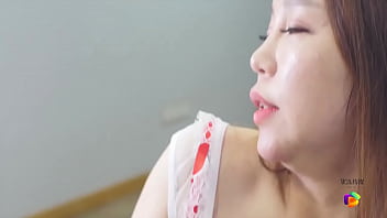 Model Cantik Jalani Wawancara Mesum Untuk Film Dewasa