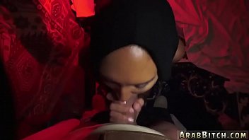 Ributnya Ranjang Di Bumi Arab, Pelacur Afgan Berbadan Montok Menggoda!