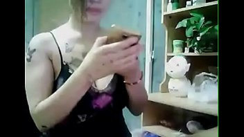 Gadis Tionghoa Yang Menggoda Dengan Angka 7