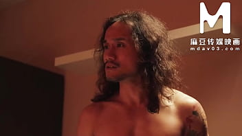 Menghibur Ibu Tiriku Yang Seksi Di Hari Ibu Dengan Kontol Besar Yang Menggairahkan