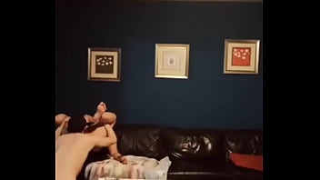 Ibu Tiri Menggoda Anak Tirinya Dengan Rayuan Yang Panas