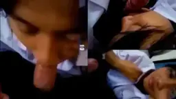 Gadis Kecil Yang Baru Pulang Sekolah Dan Menggoda