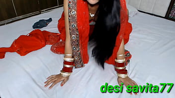 जल्दी से अपने मोटे लंड से चोदो, अब और सहा नहीं जाता, तुम्हारे भाई आने ही वाले हैं… कोमल ने काँपती आवाज़ में गुहार लगाई और देवर ने ज़ोर से धकेल दिया