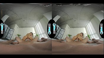 Gadis Pijat Asia Di Wetvr Ahli Susu Dengan Teknik Rahasia Vr