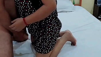 Saudara Tiri India Yang Nakal Mengejutkanku Dengan Rayuan Mesra Dan Suara Hindi Yang Menggoda