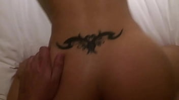 Tiongkok Ditiduri Di Kamar Hotel