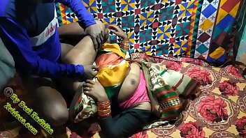 सासु माँ को अपने कमरे में बुलाकर जबरदस्त चोदा