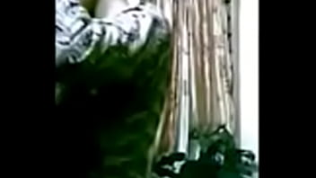 Desi Bengali Ibu Rumah Tangga Dengan Payudara Besar Menggoda