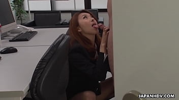 Sekretaris Jepang, Mai Takizawa, Mengisap Kontol Tanpa Sensor