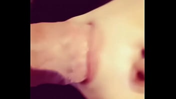 Gadis Tionghoa Yang Menggoda Dengan Lekuk Tubuhnya Yang Memikat