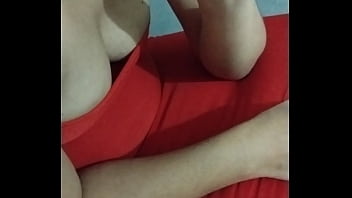 Desi Bhabhi Ke Mast Chuche Dabao Aur Chus Lo