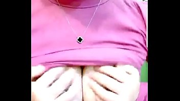 Video Panas Ke-38: Adegan Mesra Yang Bikin Merinding