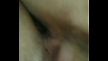 Tawanan Tiongkok Memperlihatkan Kemaluan Perawan Yang Menggoda