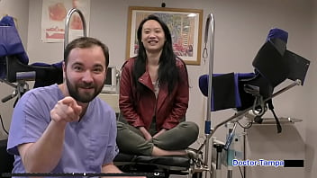 Dr Tampa Dan Zoe Lark: Petualangan Panas Di Siccos