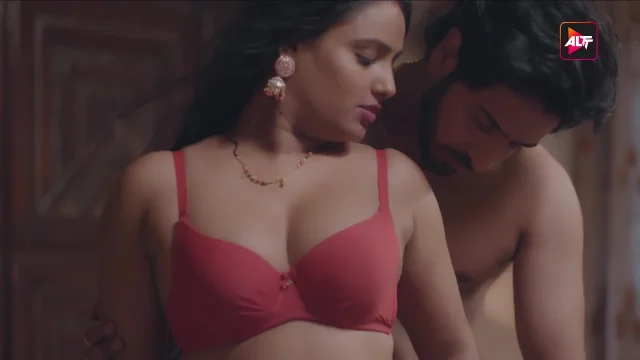 Di Balik Kerudung, Eps 4: Adegan Panas Tak Terkendali Di Aplikasi Rahasia 2024