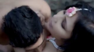 Prajurit Dan Ratu Berahi Menggila Di Tepi Sungai