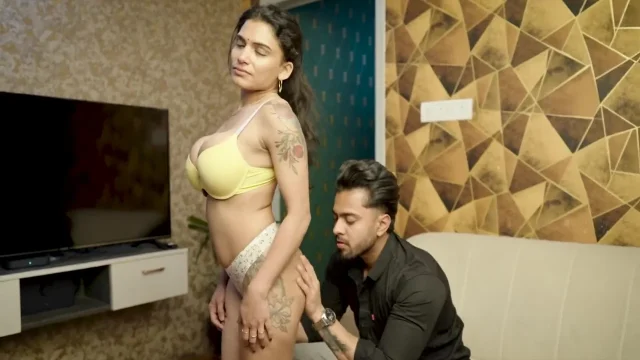 Resmi Nair Meleleh Demi Kenikmatanmu – Video Panas Tak Sensor 2025