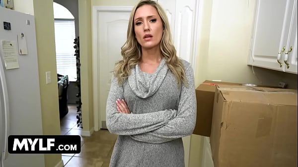 Kau Punya Puki Ibu Tiri Yang Menggoda Di Rumah