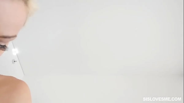 Gadis Pirang Ketat Elsa Jean Ditusuk Habis-habisan Oleh Kontol Gendut Gede