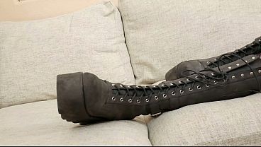 Ayah Tiri Mengajari Putrinya Jadi Jalang – Adegan Panas