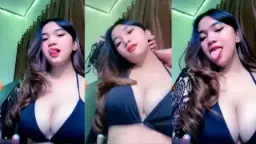 Putri Naya, Abg Montok Yang Lagi Ganti Bra