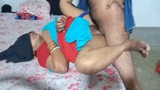 Video Panas Pria Bihari Menggoyang Istri Temannya Yang Montok