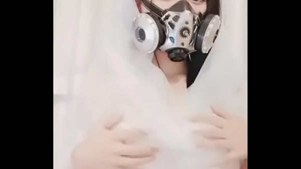Menggoda Lubang Basah Dengan Dildo Bergaya Oriental