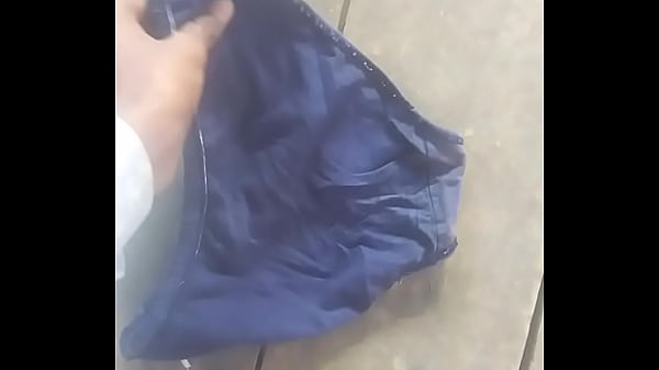 Menggoda Bibi Montok Desi Yang Menggairahkan