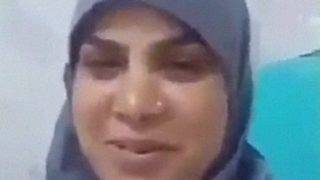 Bengali Seksi Pamer Payudara Dan Memeknya