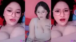 Gadis Manis Toge Yang Menggoda