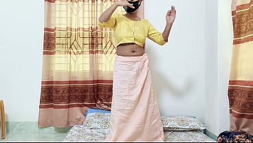 Tarian Telanjang Seksi Dan Menggoda Perempuan Desi